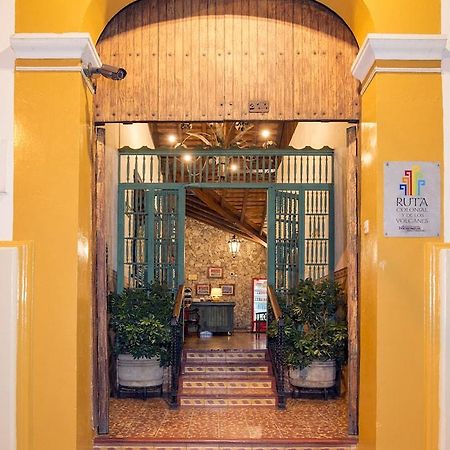 Hotel La Posada Del Doctor Леон Экстерьер фото