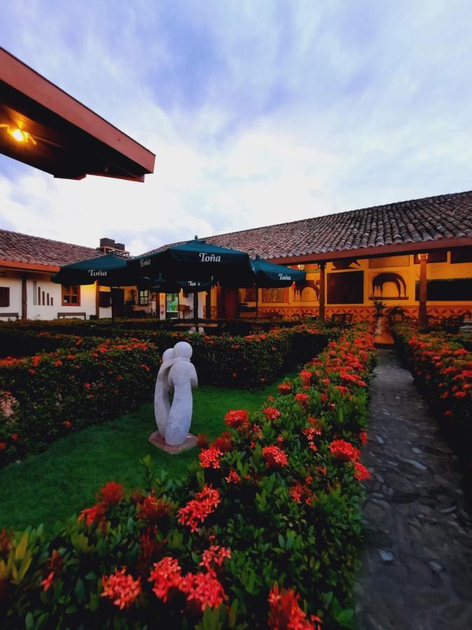 Hotel La Posada Del Doctor Леон Экстерьер фото